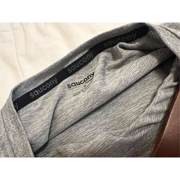 SAUCONY SHORT SLEEVE ATHLETIC T-SHIRT - Picture 10 of 14